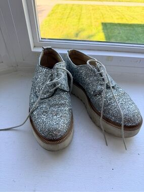 Vintage Bata Silver Glitter Lace-Up Platform Sneakers for Women